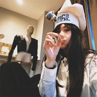 彩色房间 在线观看
